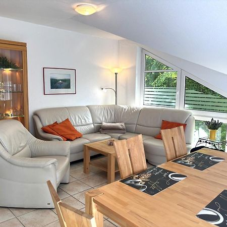 Haus Oie Idyll Mit Balkon 10 Minuten Zum Strand 치노비츠 외부 사진